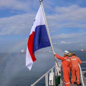 Panama, yaptırım uygulanan gemilerin lisanslarının iptali için kararname yayınladı