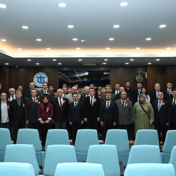 Kocaeli Valisi Aktaş DTO Kocaeli Şubesi’nin meclis toplantısına katıldı